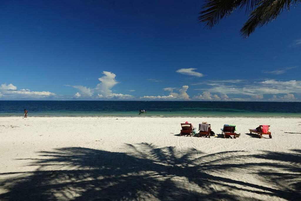 Cowrie Beach Haven Studio Mombasa Exterior foto